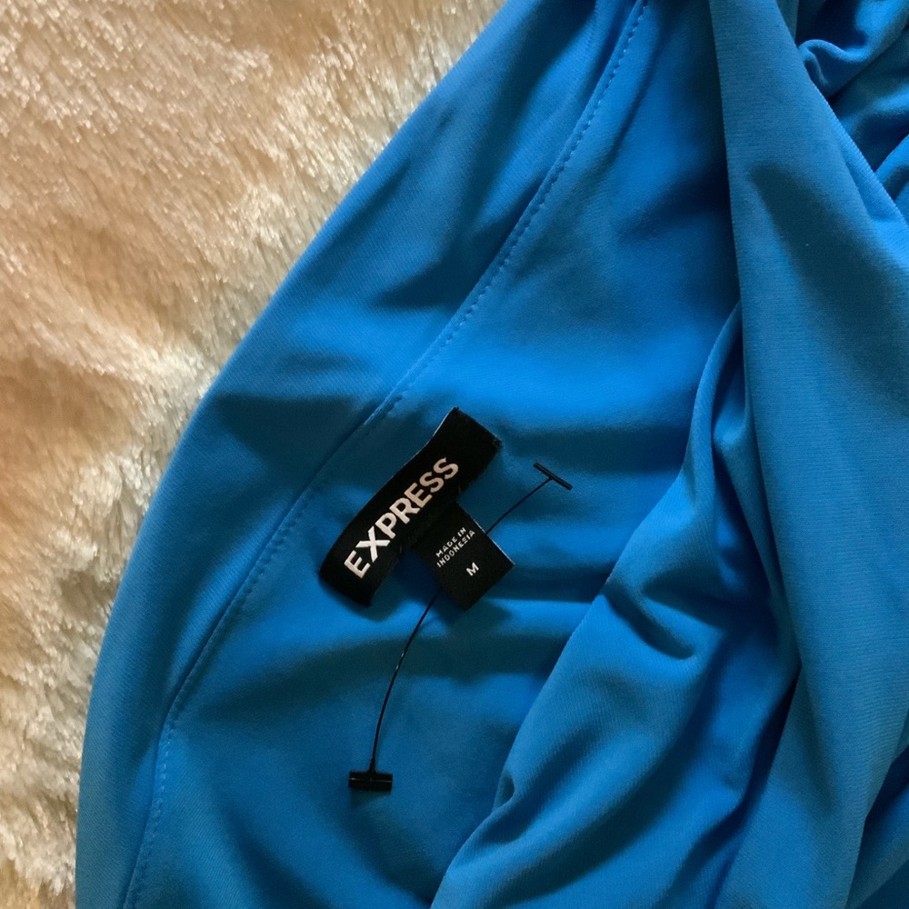 Express One-Shoulder Blue Ruched Crop Top - Picture 6 of 6